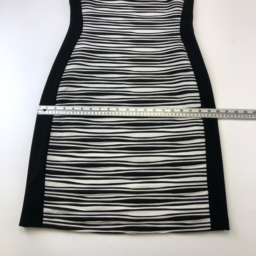 Joseph Ribkoff stretch dress black white textural bodycon Size 12 office wedding - Picture 5 of 9